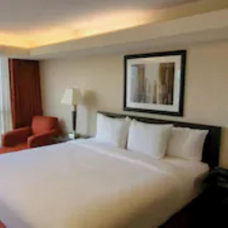 Hotel Lotus Kansas City Merriam 外观 照片