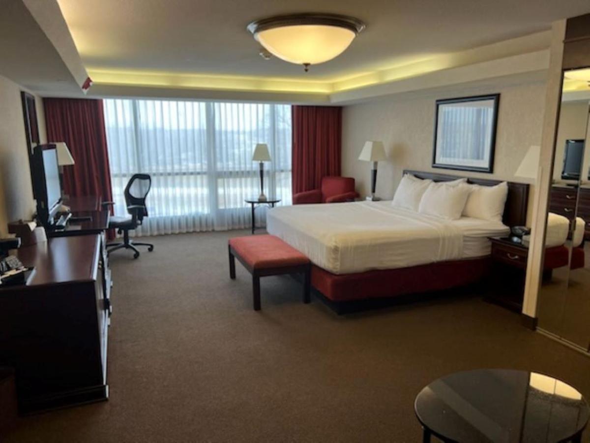 Hotel Lotus Kansas City Merriam 外观 照片